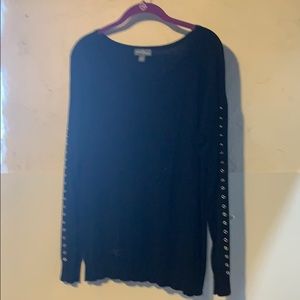 Grommet sleeved sweater